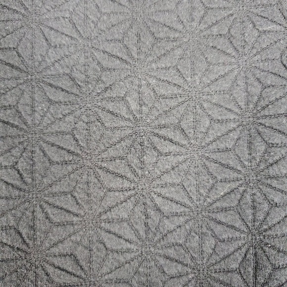 Threads 4 Thought Womens XL Black Geometric Quilted Crewneck Sweatshirt TM21209 - Picture 5 of 10